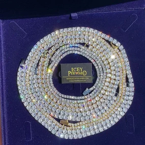 Necklaces God Fidence God Fidence Praying Hands Bail Iced Out Letter Diamond Pendant Necklace