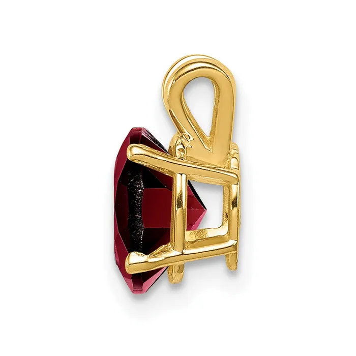 Necklaces TreasureFineJewelers 14k Yellow Gold 8x6mm Oval Garnet pendant