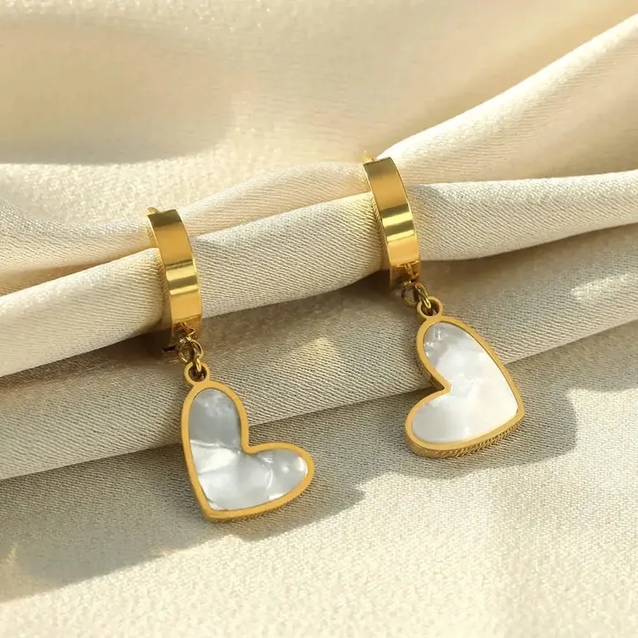 KHLOE JEWELS Earrings Chic Heart Hoop Earrings