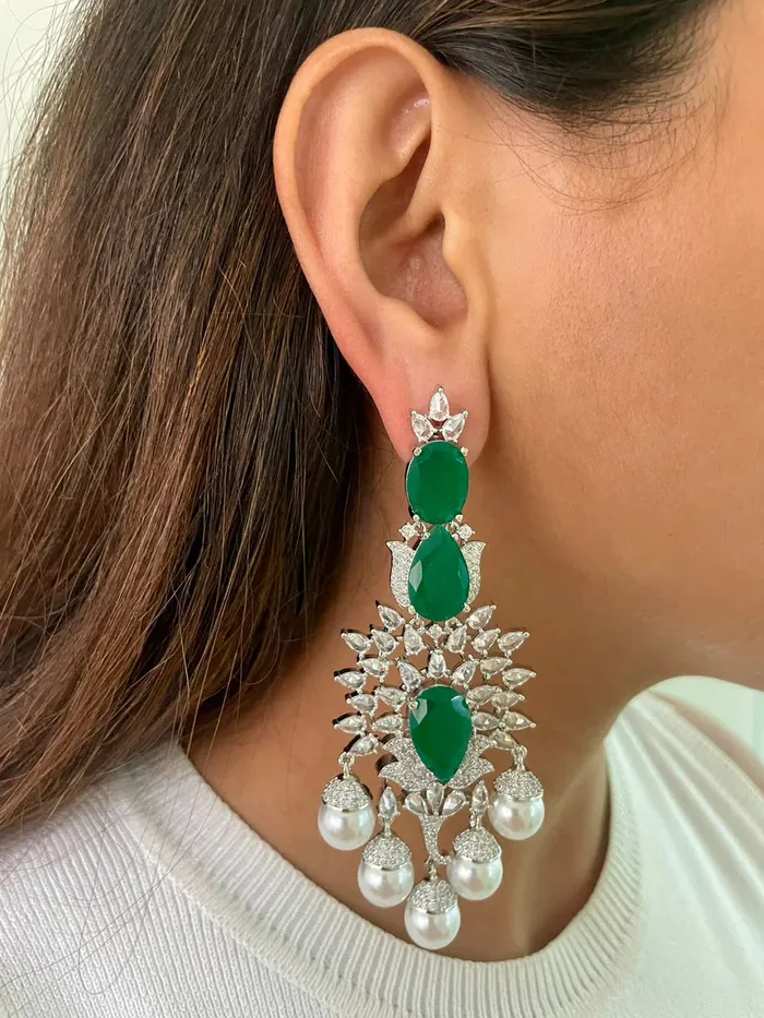 PRERTO ECOMMERCE PRIVATE LIMITED Necklaces Maharani Emerald Dimonte Statement Drop Necklace Set 3 Layer Statement Tear Drop Emerald Dimonte Pearl Drop Necklace Set