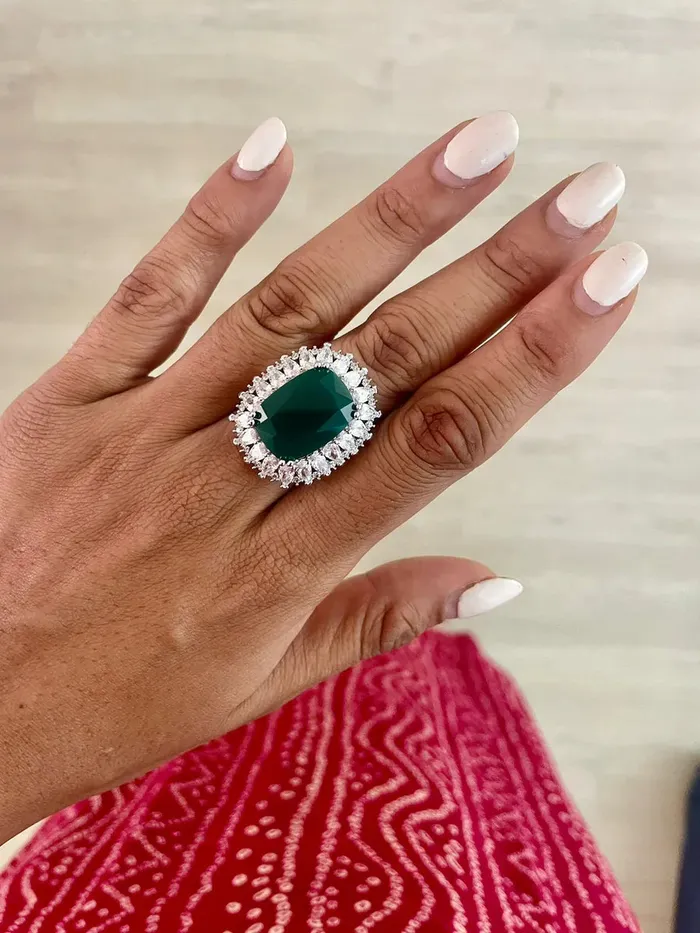 PRERTO ECOMMERCE PRIVATE LIMITED Necklaces Maharani Emerald Dimonte Statement Drop Necklace Set 3 Layer Statement Tear Drop Emerald Dimonte Pearl Drop Necklace Set