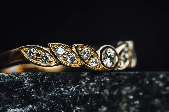 Art FX fine jewelry Rings 14k Yellow Gold Curved Diamond Ring