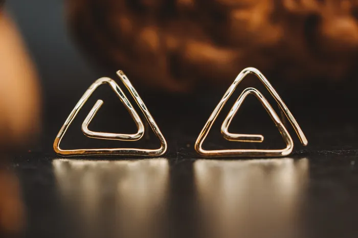 Earrings Carla Corp 14k Yellow Gold Triangle Spiral Earrings