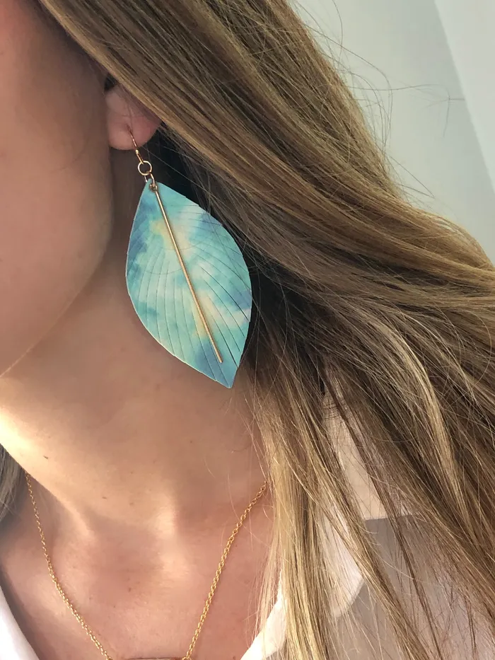leatherette leaf dangle earrings bubs sass Earrings