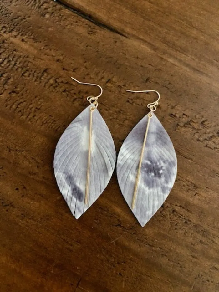 leatherette leaf dangle earrings bubs sass Earrings