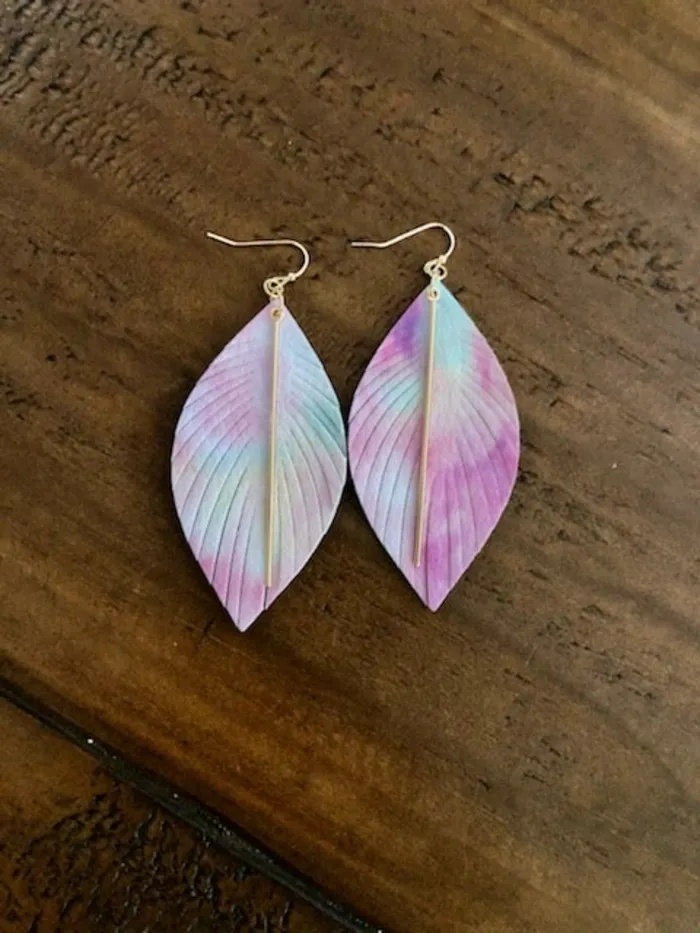 leatherette leaf dangle earrings bubs sass Earrings