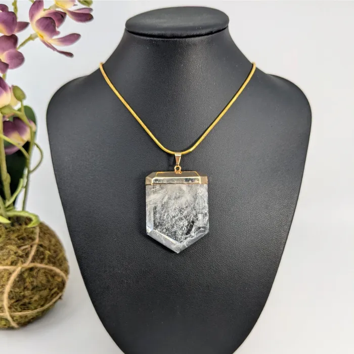 PreStyled Sets Bliss Crystals Clear Quartz 16 Gold Plated Point Pendant LV5922 PreStyled Sets Bliss Crystals Clear Quartz 16 Gold Plated Point Pendant LV5922