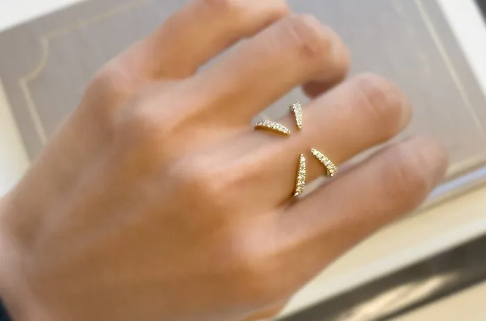Ring 18kt Gold X Claw with Diamonds Albert Hern Rings