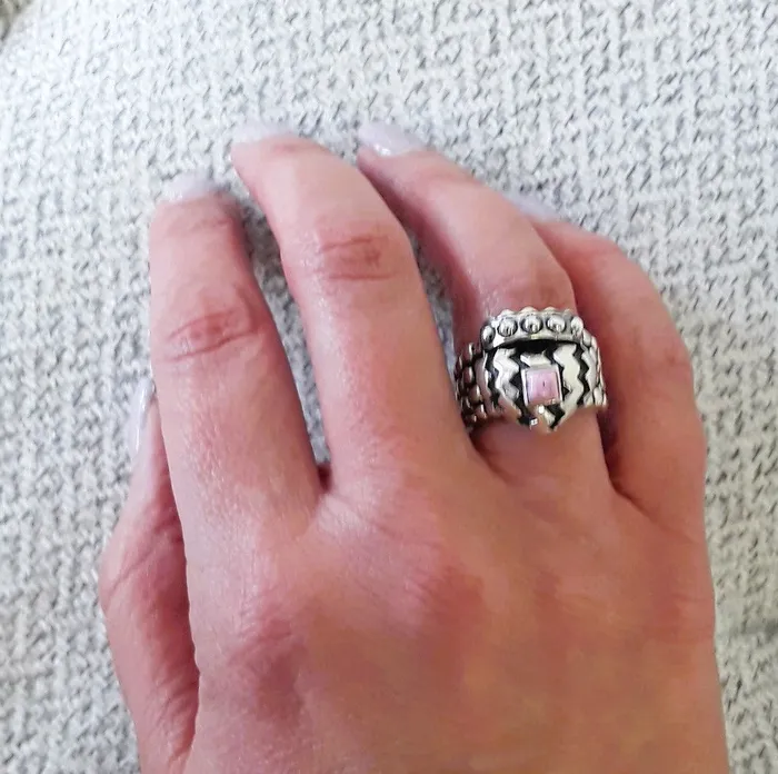 Dian Malouf rs8620 Zig zag heart crown ring with five silver beads and a small square stone Rings
