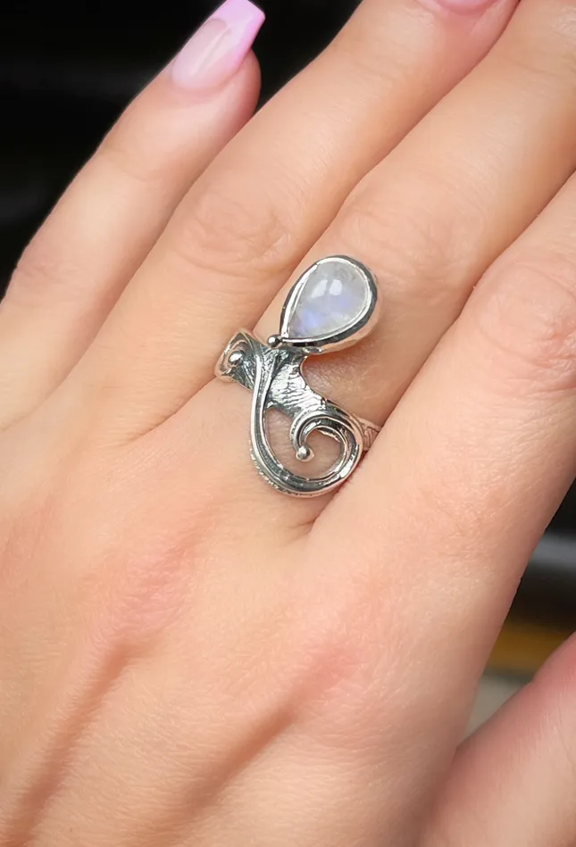 Sterling Silver Rainbow Moonstone Artisan Ring Sophiareneboutiquecom Rings