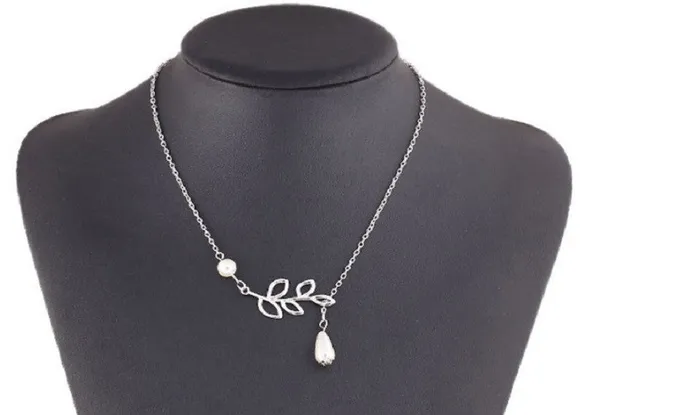 sparklingselections Necklaces Hollow Leaves Shaped Simulated Pearl Necklace With Clavicle Chain sparklingselections Necklaces Hollow Leaves Shaped Simulated Pearl Necklace With Clavicle Chain