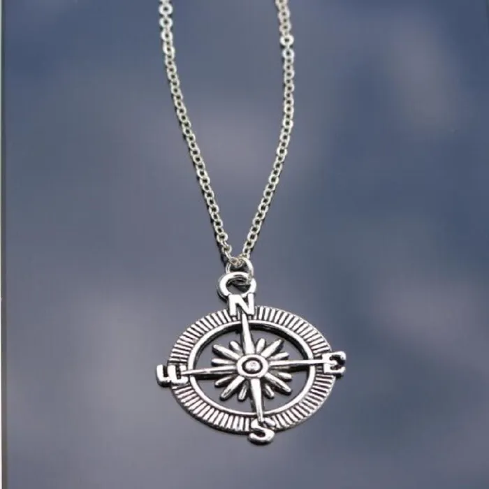 sparklingselections Necklaces Love Vintage Ompass Pendant Necklace For Women sparklingselections Necklaces Love Vintage Ompass Pendant Necklace For Women