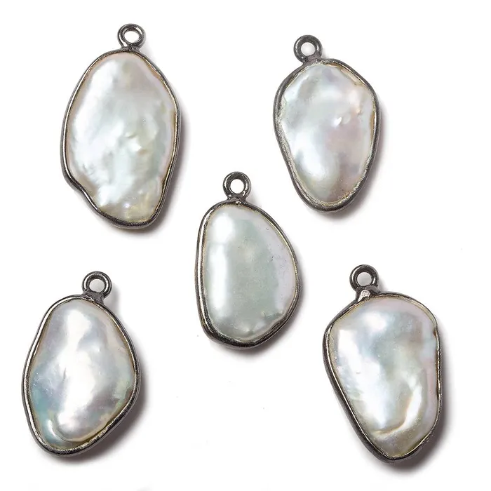 20x12mm Black Gold Bezeled Rose White Keshi Pearl Pendant 5 piece Beadsofcambaycom Necklaces 20x12mm Black Gold Bezeled Rose White Keshi Pearl Pendant 5 piece Beadsofcambaycom Necklaces
