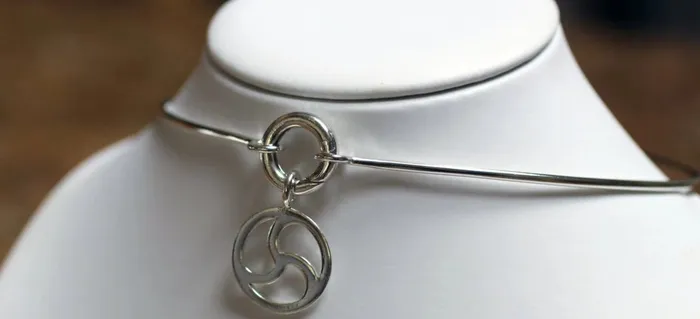 Erosmoon Sterling Silver Day Collar with Concealed Closing and BDSM Triskele Pendant Necklaces Erosmoon Sterling Silver Day Collar with Concealed Closing and BDSM Triskele Pendant Necklaces