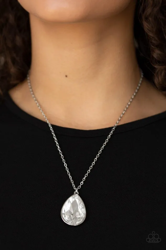 So Obvious White Necklace Jewelry By Bretta Paparazzi Accessories Necklaces